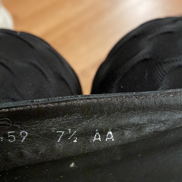 Stuart Weitzman Slides - Picture 9 of 9